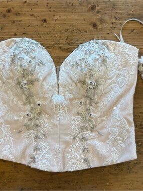 Martina Liana  lace Bridal top with beads and 3d flowers. . Size 14 # cole